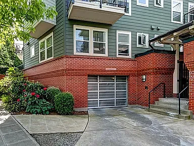 2101 N 55th St #106 — Photo 2
