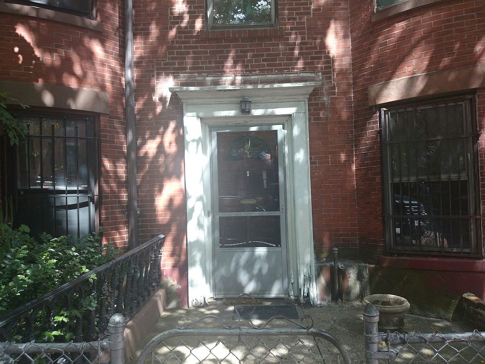 2nd image of 171 W Brookline St