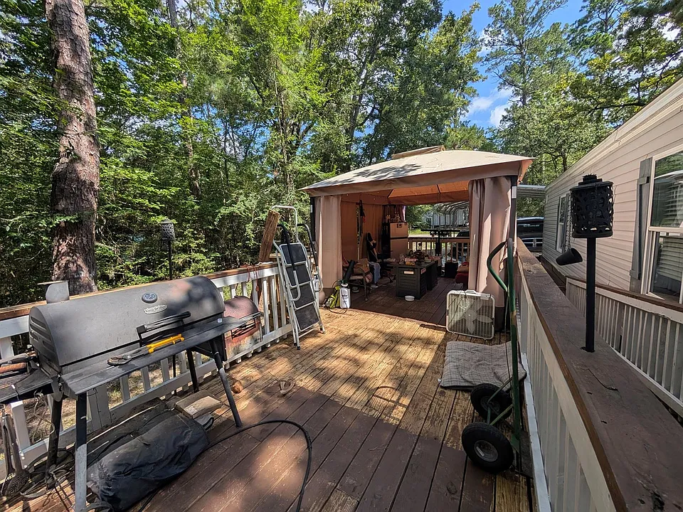 1274 Cardinal Ln