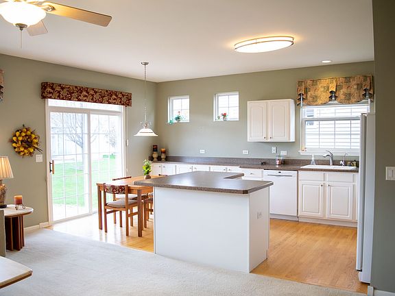 5th image of 21243 Barth Pond Ln
