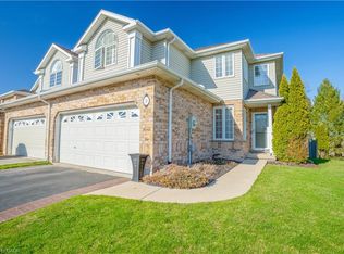 15 Candle Cres, Kitchener, ON N2P2K7