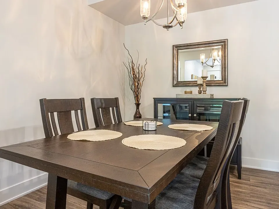 Winding Springs | Dinning area