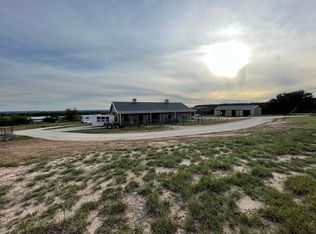 1025 Horsemans Dr, Stephenville, TX 76401