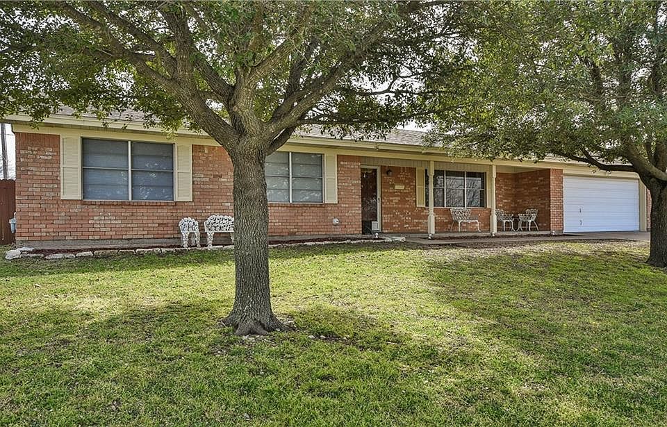 1st image of 1113 Walters Dr