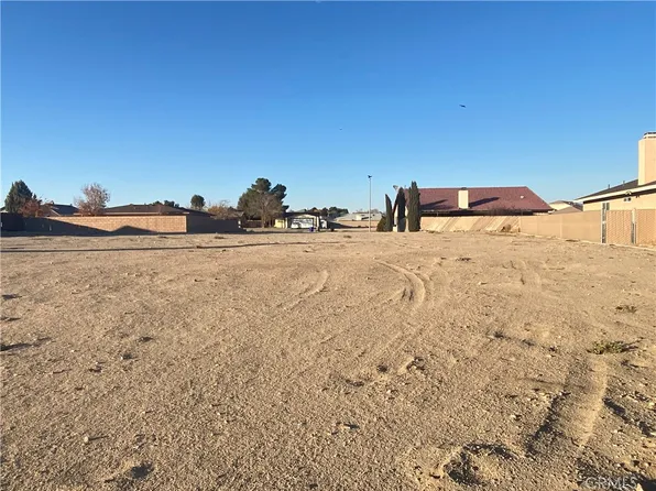 14788 Crofton Ln #310, Helendale, CA 92342