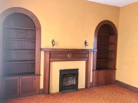 4th image of 505 Washington Ave NW