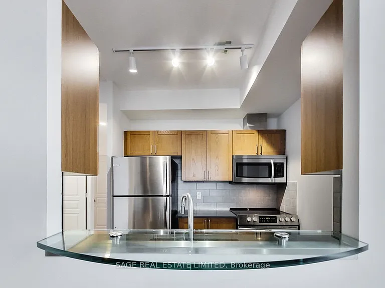 438 Richmond St W #910 — Photo 14