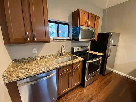 5th image of 2263 Indianola Ave #2263