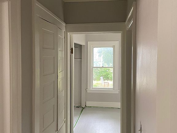 4th image of 1633 Westwood Ave