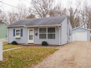 729 Denway Dr, Kalamazoo, MI 49008