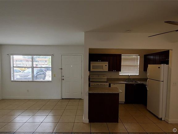 4th image of 400 NW 65th Ave APT 134