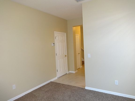 4th image of 547 Lake Eagle Ln