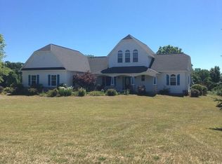 950 Marshall Lakes Dr, Dexter, MI 48130