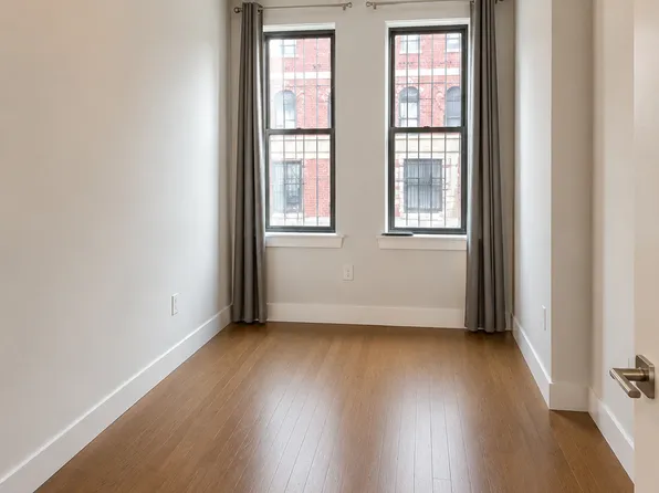 42 Howard Avenue image 1 of 7