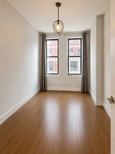 42 Howard Ave #1R Photo 1