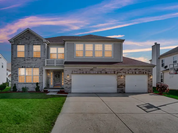 1692 Trails End Ln, Bolingbrook, IL 60490