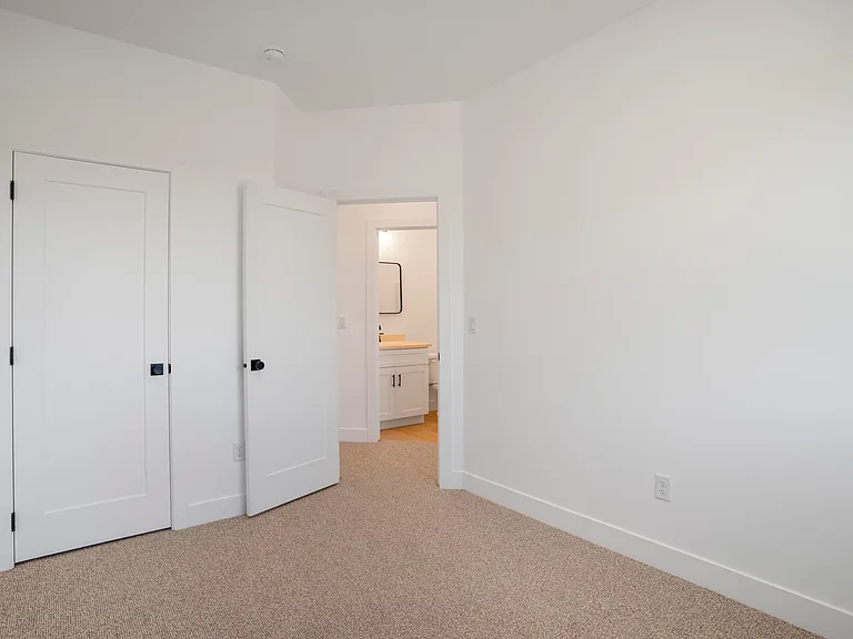 1681 W 2925 N — Photo 14