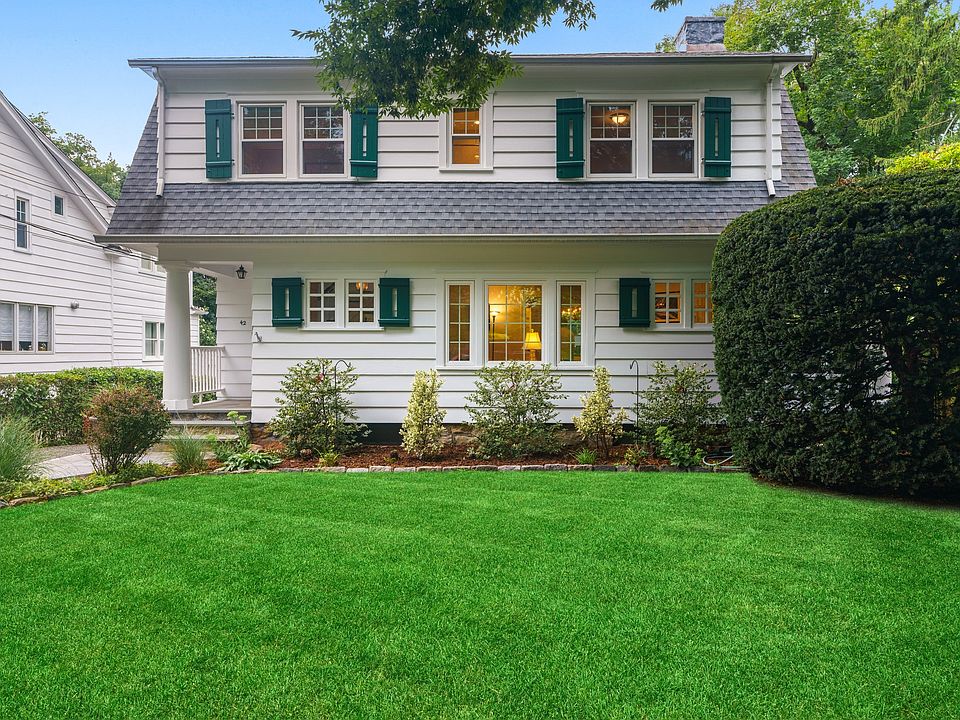 42 Mayhew Avenue