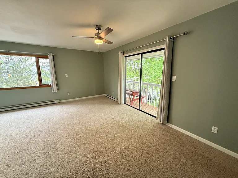 409 Clover Cir — Photo 13