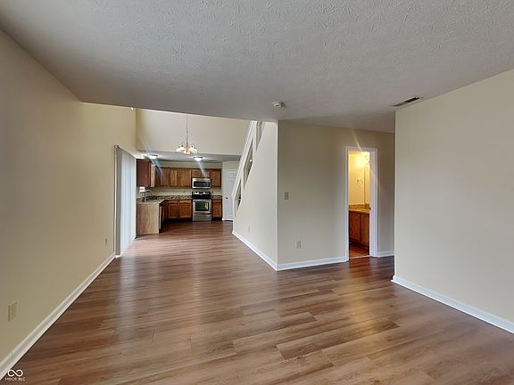 4th image of 13006 Quarterback Ln