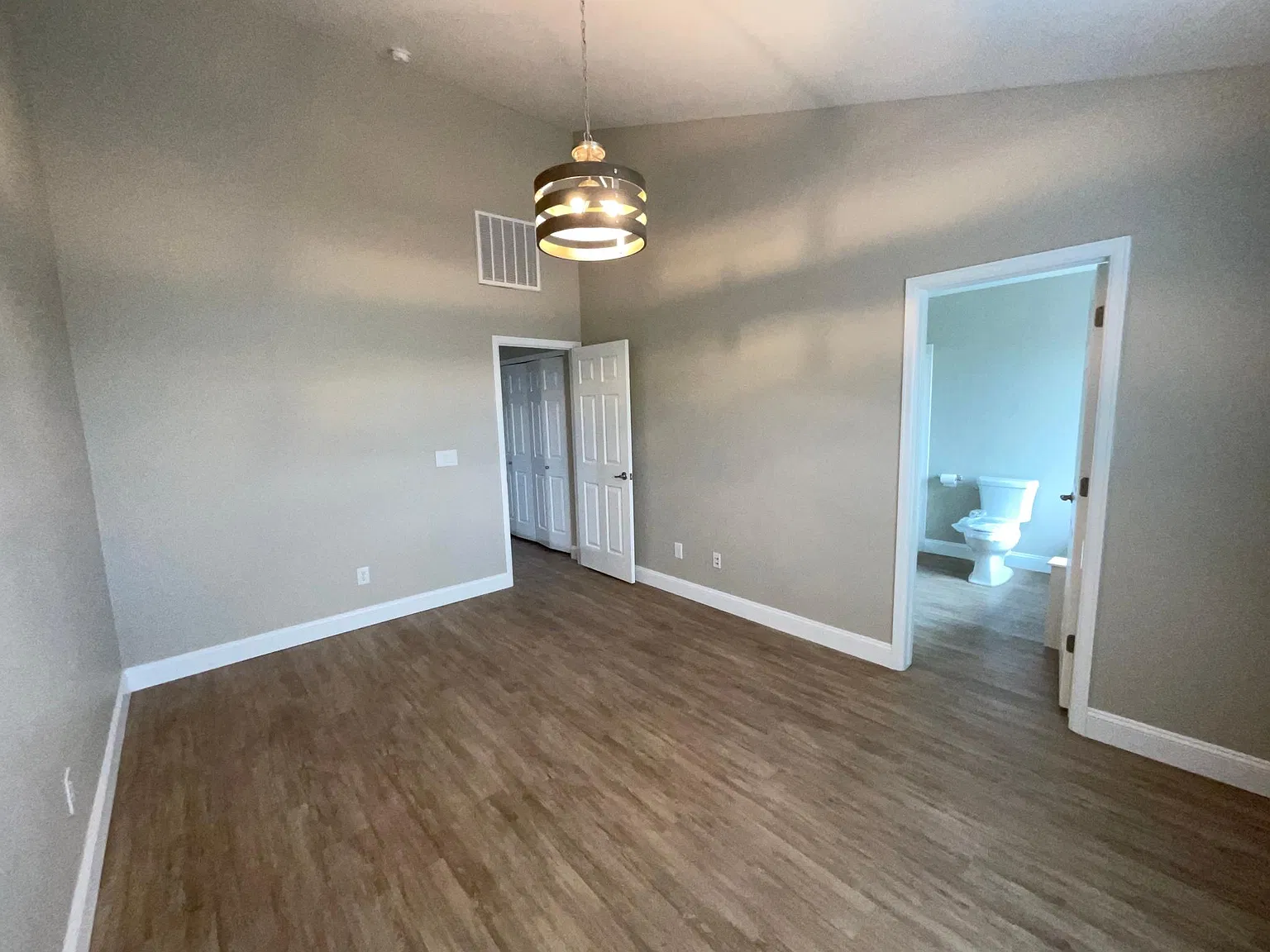 3 bed, 1520 sqft, $2,595 — Photo 4