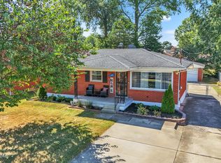 2416 Adrienne Way, Louisville, KY 40216