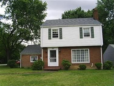 1st image of 203 Forest Park Dr
