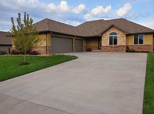 1332 S Appomattox Ave, Republic, MO 65738