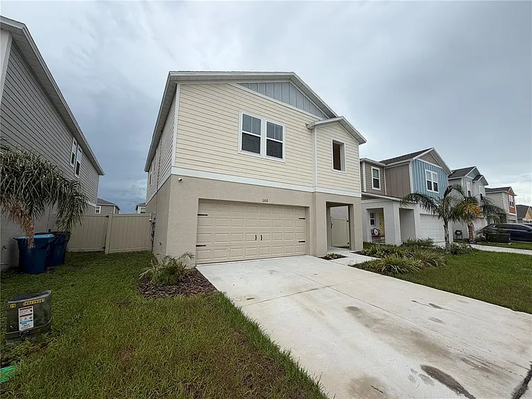 1352 Derry Ave — Photo 1