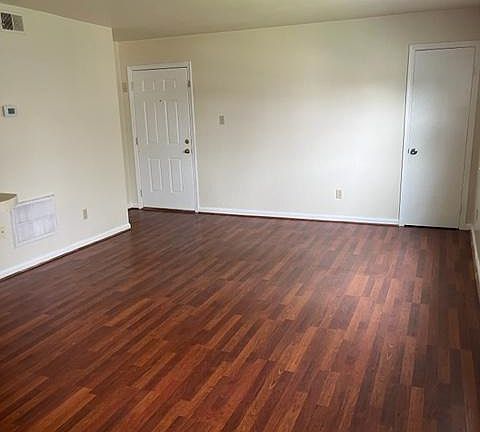 5th image of 9417 1st View St #6