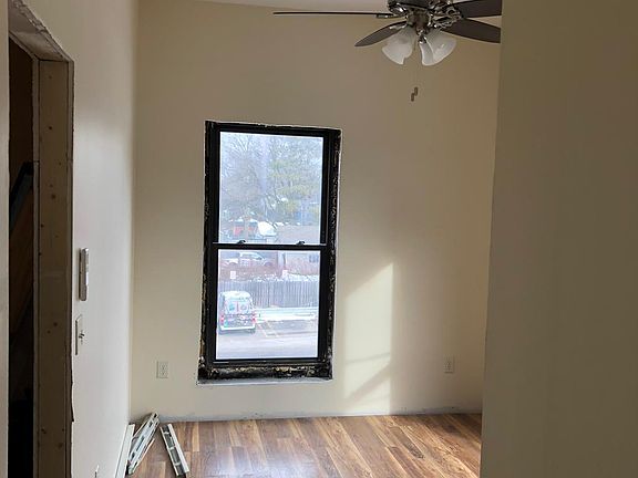 4th image of 1507 Lake Dr SE APT 5
