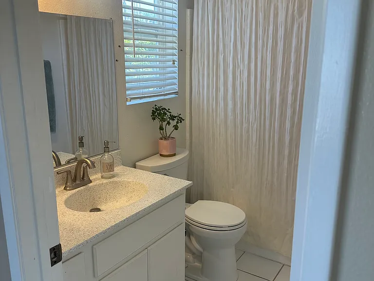 463 Cypress Dr #B — Photo 6