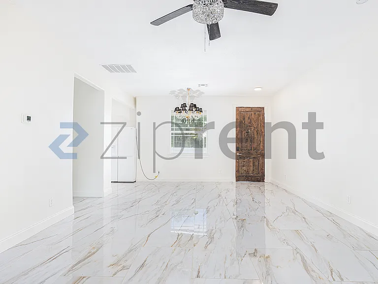 1445 Bird Rd — Photo 5