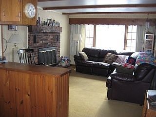 2nd image of 10 Jane Ln