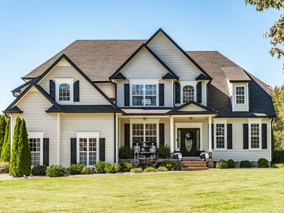 1018 Founders Ln, Portland, TN, 37148