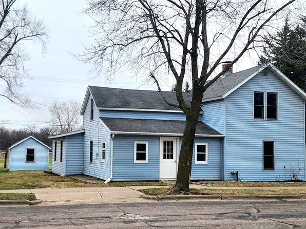 318 W Amelia St, Cassville, WI 53806