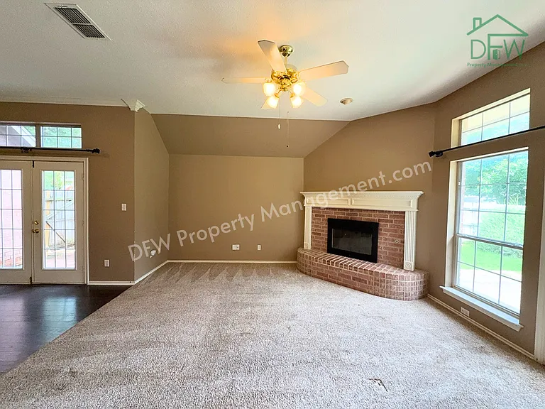 9091 San Joaquin Trl — Photo 4