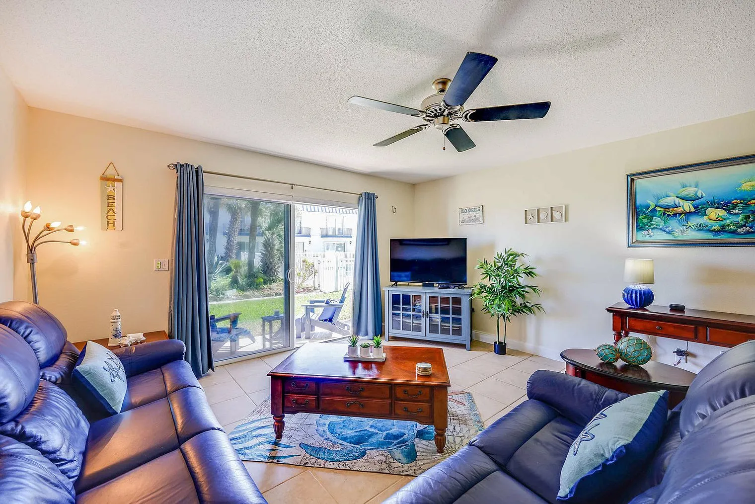 2 bed, 2.0 bath, 1173 sqft, $2,967 — Photo 2
