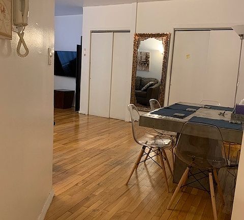 2nd image of 114 E 40th St #B3