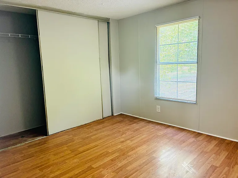 3822 Towery Rd #8 — Photo 8