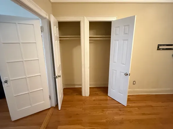 1655 Lincoln Place image 14 of 17