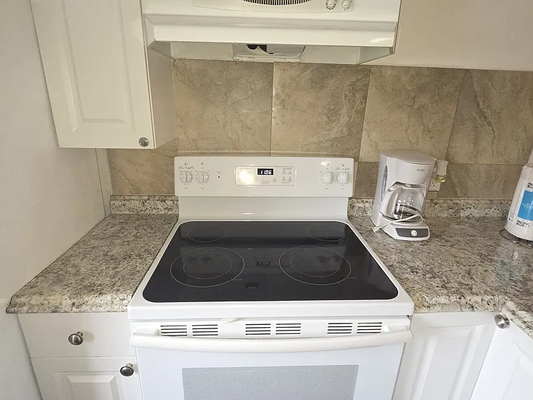 1014 W Beacon Rd #3 — Photo 11