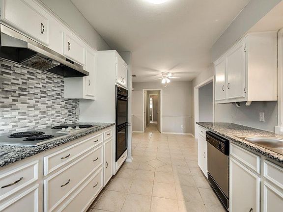 5th image of 1606 Malibu Dr