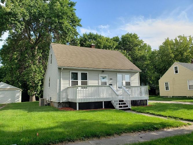 1st image of 145 Ella Ave NE