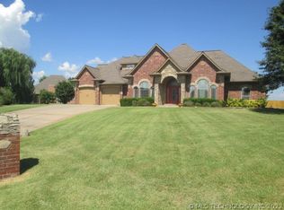 4108 Stone Creek Dr, Muskogee, OK 74403