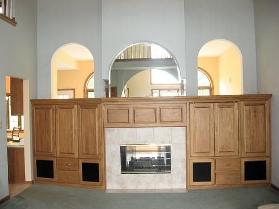 5th image of W327N4080 Lake Wood Ct