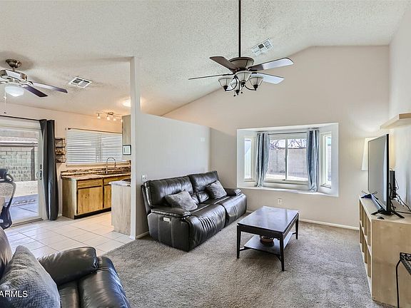 3rd image of 3026 W Blackhawk Drive