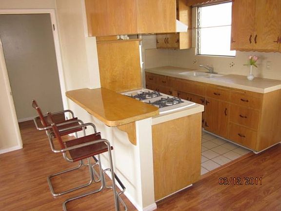 kitchen bar