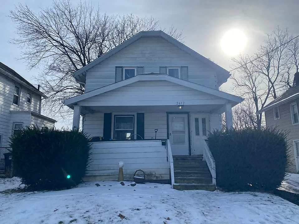 2612 Leland Ave