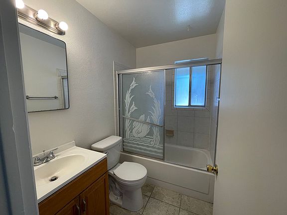 4th image of 4617 Livingston Way